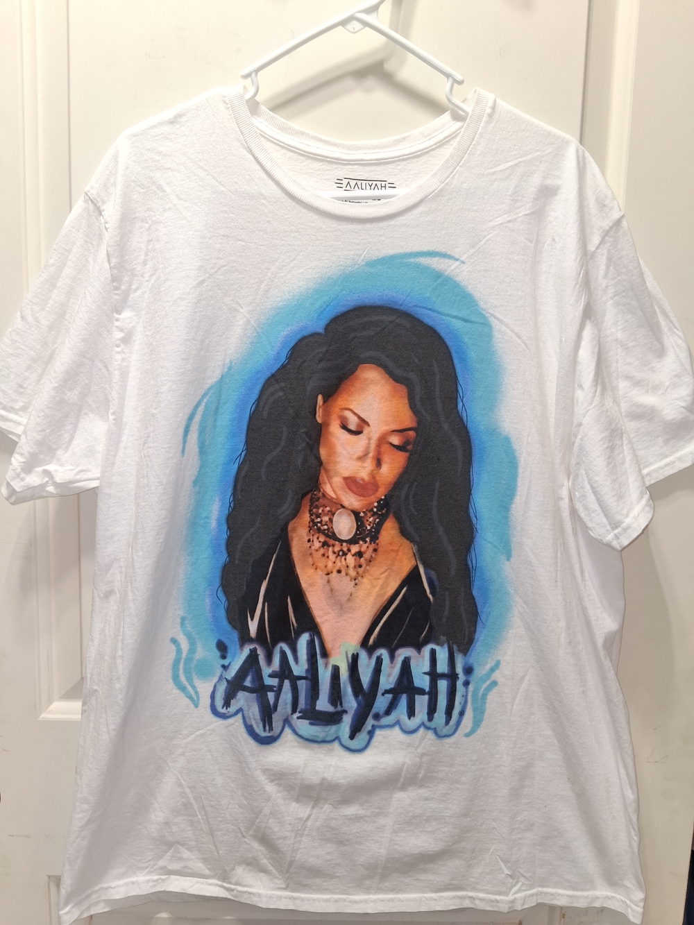 Aaliyah Short Sleeve Graphic Tee - White with Blue Artwork